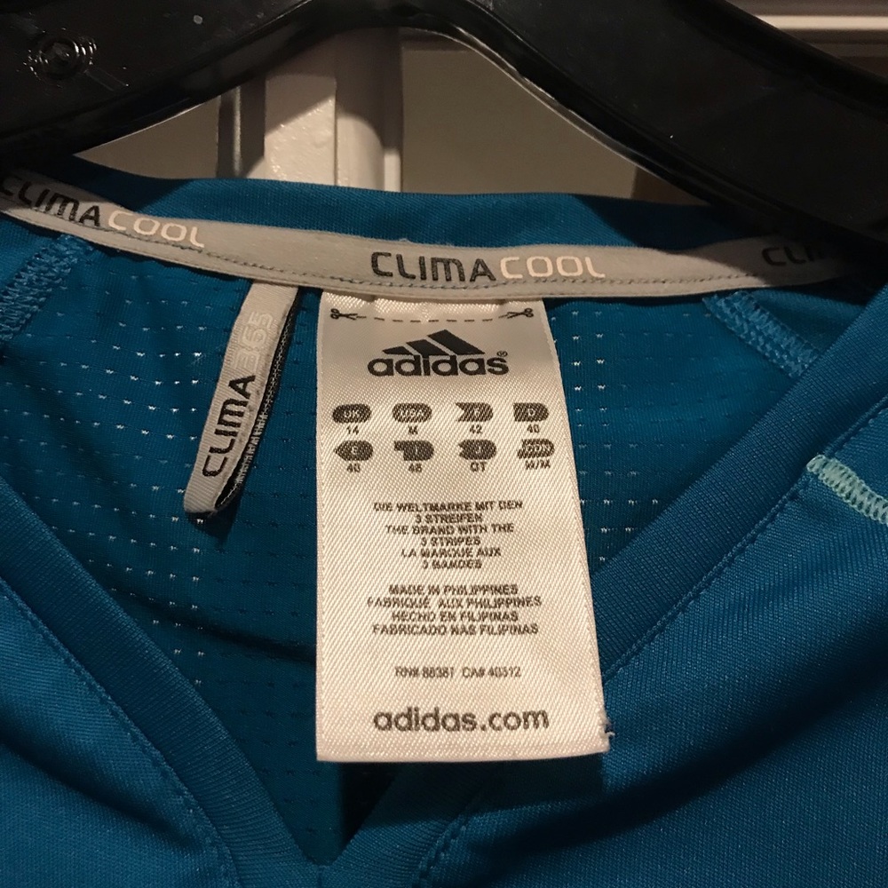 Adidas top - Picture 3 of 3
